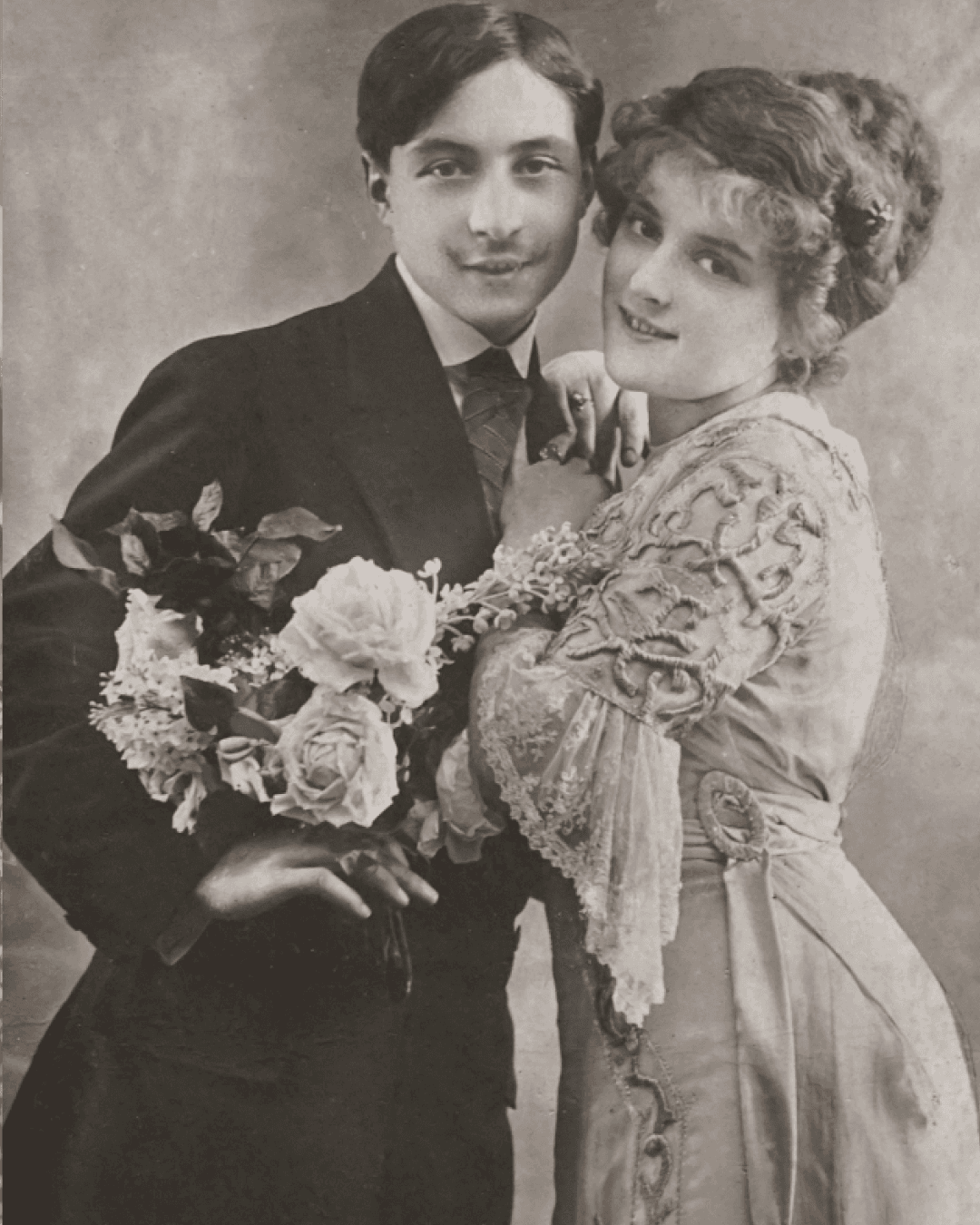 young couple old wedding photo